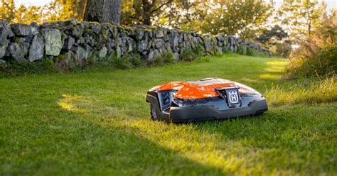 Robot Lawnmowers Are Making Their Way Onto American Grass | Digital Trends