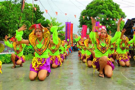 Bicol Festivals: Lubid Festival 2013 Street Presentation