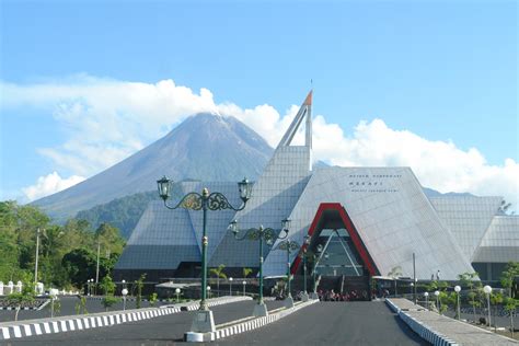 Museum Gunung Merapi Kaliurang, Tiket Masuk Museum Merapi ~ Outing ...