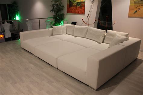 Sofa pit! It looks so comfy :D Sectional Sofa Comfy, Couches Sectionals ...