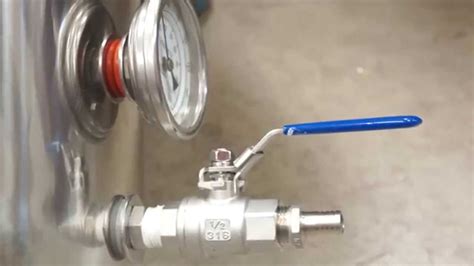 Learn To Brew: Installing Weldless Ball Valve - YouTube