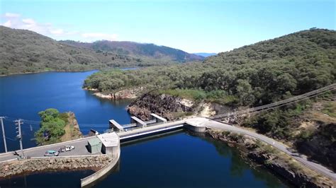 Dji Phantom3 professional aerial footage of Blowering Dam NSW - YouTube