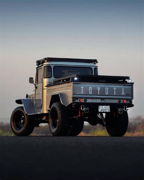 Old Toyota Land Cruiser FJ45 Restored Into A Luxurious Pickup Truck