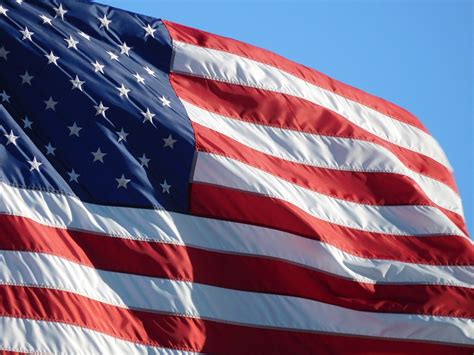 Symbolism of the American flag defined - StarSpangledFlags.com