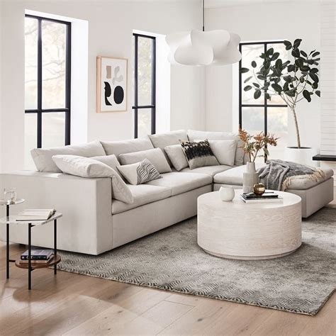 How To Accessorize A Minimalist Living Room | Baci Living Room