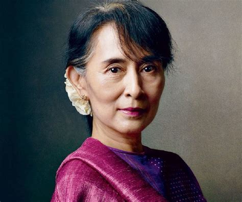 Aung San Suu Kyi Biography - Facts, Childhood, Family Life & Achievements