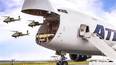 The biggest cargo aircraft ever is unveiled by the USA