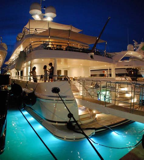 saint tropez yacht - Recherche Google | Luxury yachts, Yacht design ...