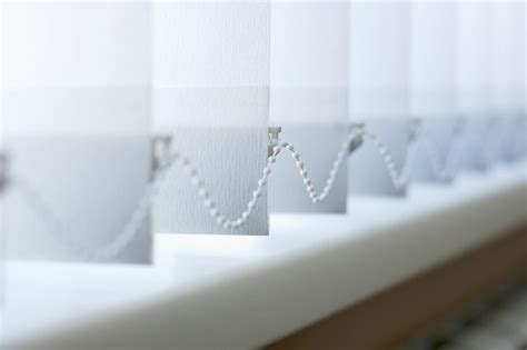 Valance Vertical Blinds and Other Ideas for Window Coverings