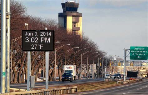 Parking fees to rise at Syracuse Hancock Airport - syracuse.com