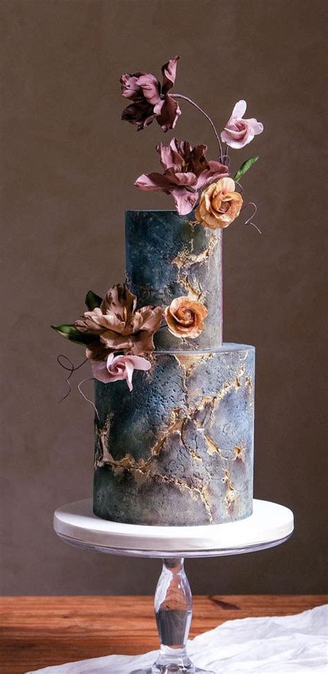 Top 50 Wedding Cake Trends 2023 : Moody tones and texture