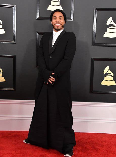 Anderson Paak hit up the red carpet in this half-suit half-skirt ...