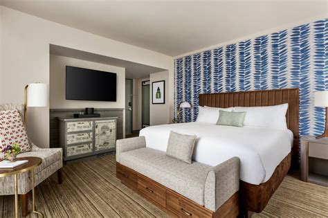 Suites in Green Bay, WI | Hotel Northland, Autograph Collection