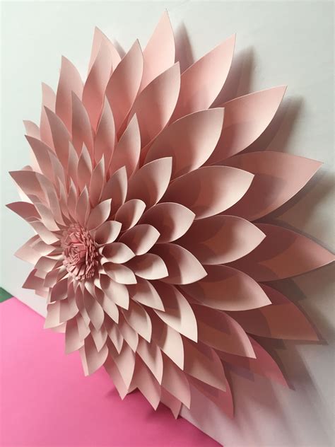 3D paper flower in blush pink. Perfect for any event or backdrop!! de ...