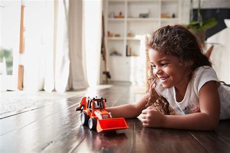 Holiday shopping in gender-neutral toy aisles? Playing for the future ...