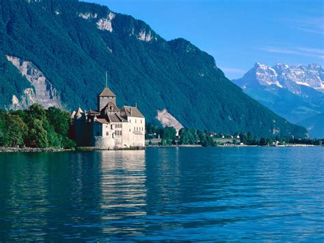 LIFE IS BEAUTIFUL: Top 5 Switzerland Tourist Attractions to See