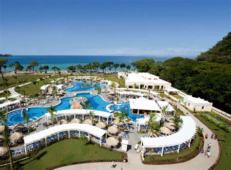 Guests of Riu Palace Hotel in Guanacaste Victims of Theft | The Costa ...