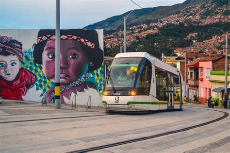 2015: A Transit System Officially Begins Operations in Colombia ...