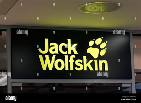 Jack wolfskin logo hi-res stock photography and images - Alamy