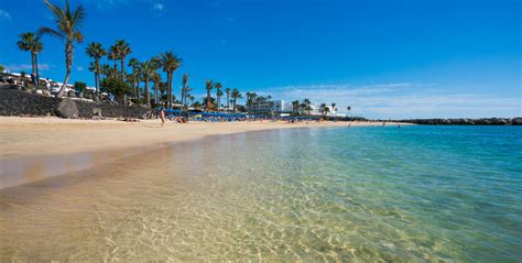 Erkundung der unverwechselbaren "Berge des Feuers" auf Lanzarote - Club ...