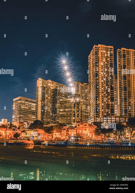 Makati city skyline hi-res stock photography and images - Alamy