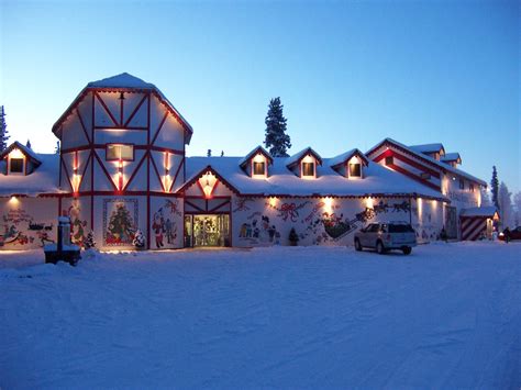 Travel Spotting: Santa Claus House in North Pole, Alaska | The Luxury Spot