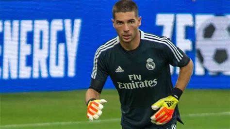 Algeria coach denies talks with Real Madrid keeper Zidane | Get the ...