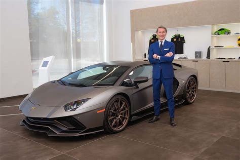 Lamborghini Dallas Unveils Its New Showroom And Service Center