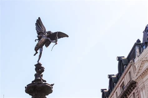 Learn More About the Piccadilly Circus Statue — Zedwell