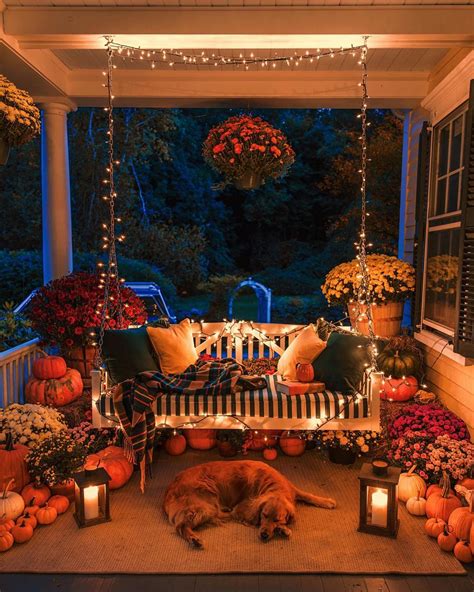 Cozy fall porch : CozyPlaces