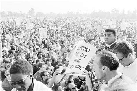 Ballin' With History: Muhammad Ali; The Activist