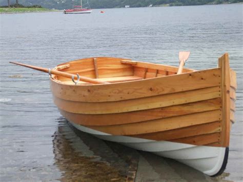 How To Build A Wooden Boat [Step By Step]