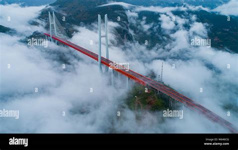 Duge bridge china hi-res stock photography and images - Alamy