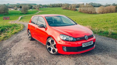 SHOULD WE *HATE* the VW GOLF GTI MK6? - YouTube