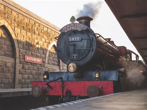 Complete Guide to the Hogwarts Express in The Wizarding World of Harry ...