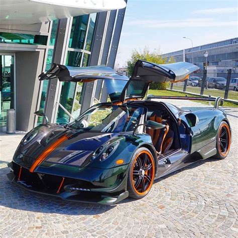 Pagani Huayra Orange