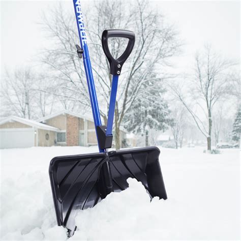 11 Best Snow Shovels Right Now | Reviews + Guide