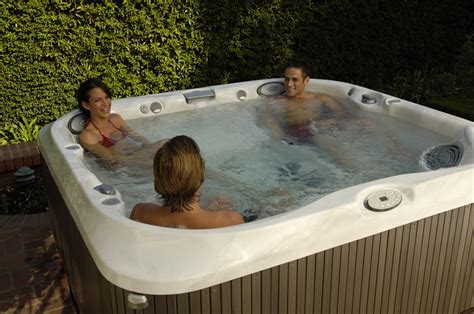 Cool Summer Nights Perfect for Hot Tub Entertaining