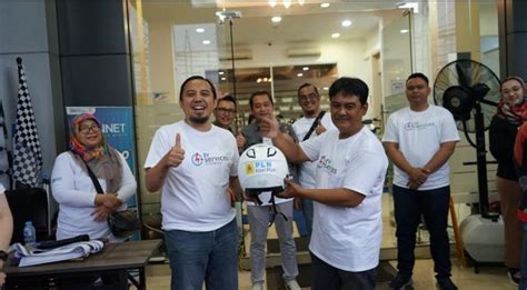 PLN Icon Plus Dukung Solo Ride Touring Motor Listrik Jakarta - Surabaya