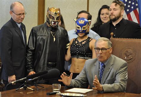 Washington gives Lucha Libre wrestlers a break on some licensing rules ...