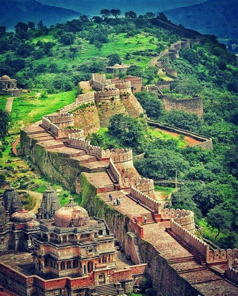 World's second-longest continuous wall, the kumbhalgarh fort is mighty ...