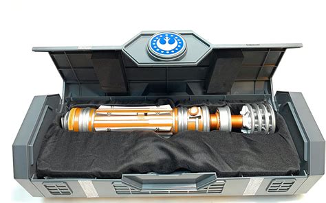 New Galaxy's Edge Leia Organa Legacy Lightsaber available! | The Force ...