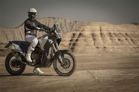 Yamaha T7 Concept Hints at a 700cc Ténéré for 2018