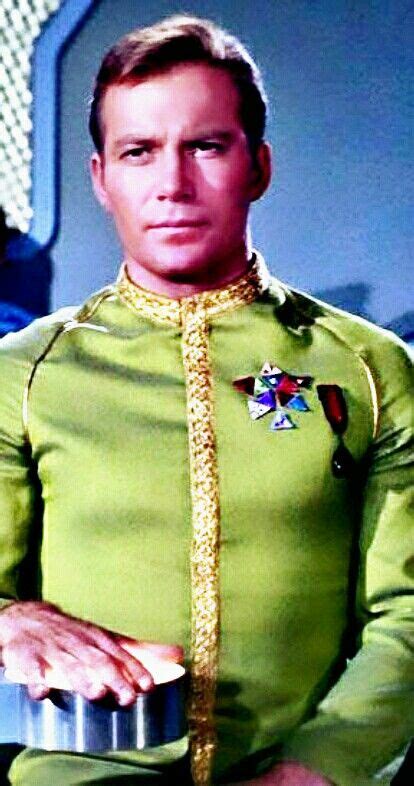 Captain Kirk in full dress uniform wearing his Starfleet ribbons | Star ...