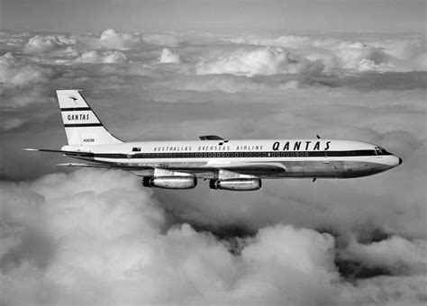 Qantas Retro Roo II 737 takes flight