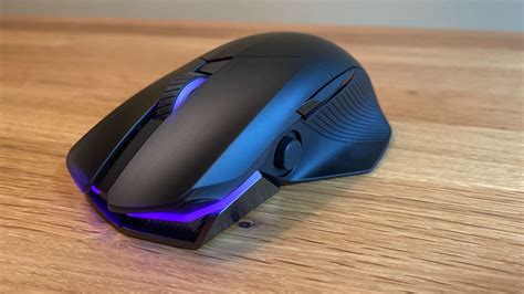 Asus ROG Chakram Wireless Gaming Mouse Review | PCMag