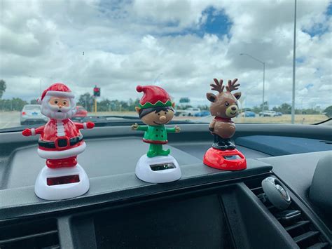 Holidays On The Road: The Best Christmas Car Decorations