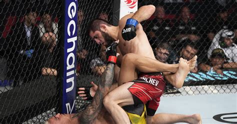 Islam Makhachev vs. Charles Oliveira full fight video highlights - MMA ...