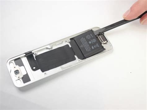 Apple TV 4K Remote Battery/Charging Port Replacement - iFixit Repair Guide