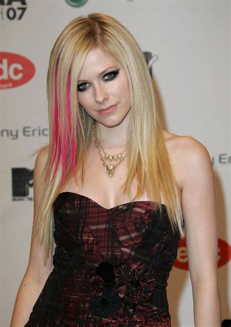 Avril Lavigne - Avril Lavigne Photo (5693207) - Fanpop